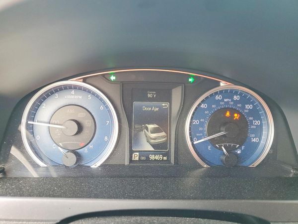 2016 TOYOTA CAMRY