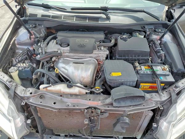 2016 TOYOTA CAMRY