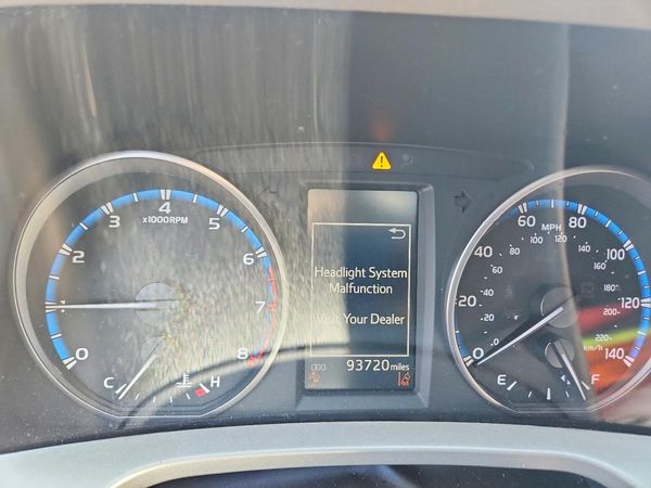 2018 TOYOTA RAV4 Adventure/XLE