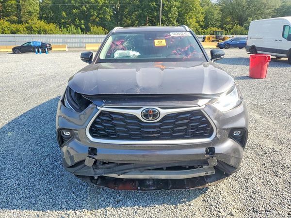 2024 TOYOTA HIGHLANDER