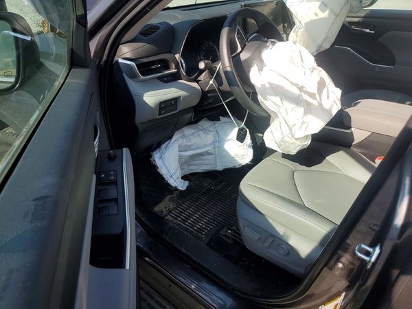 2024 TOYOTA HIGHLANDER