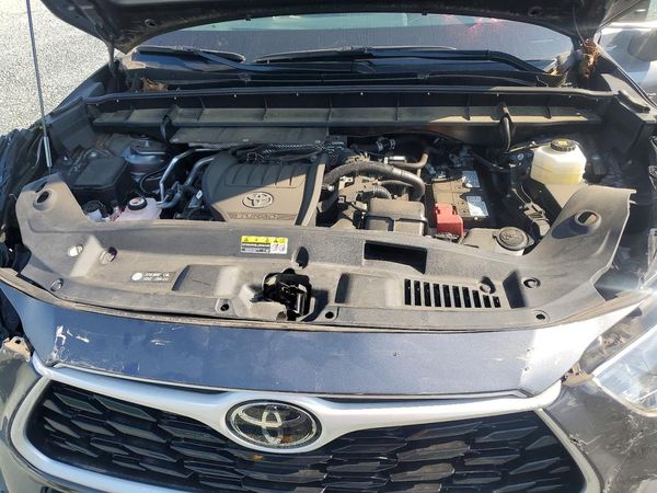 2024 TOYOTA HIGHLANDER