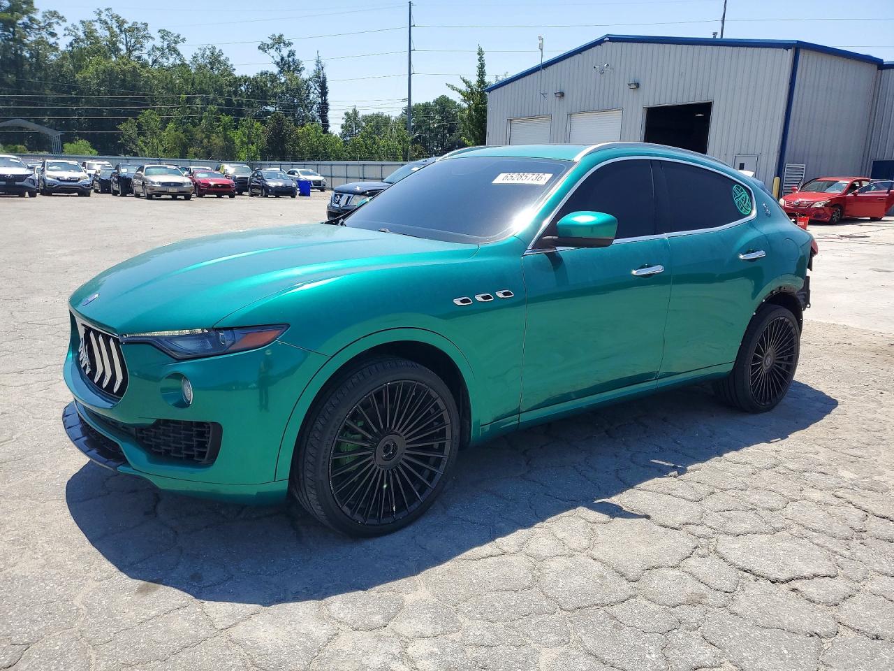 2017 MASERATI LEVANTE Luxury
