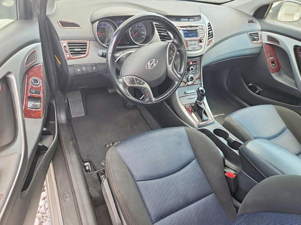 2014 HYUNDAI ELANTRA GLS(STD, Tech)