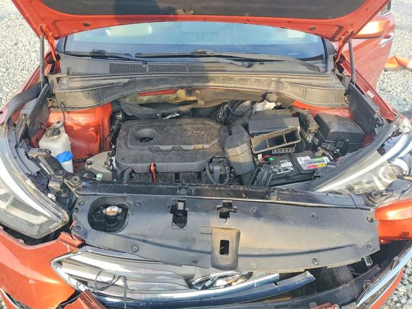 2017 HYUNDAI SANTA FE Base — Engine bay