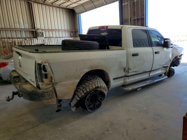 2024 RAM 2500