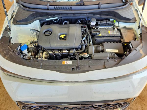 2025 KIA SOUL EX — Engine bay