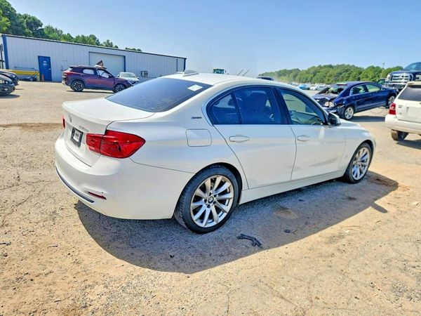2018 BMW 330E
