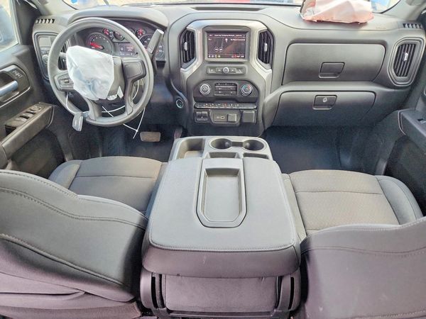 2025 CHEVROLET SILVERADO Custom