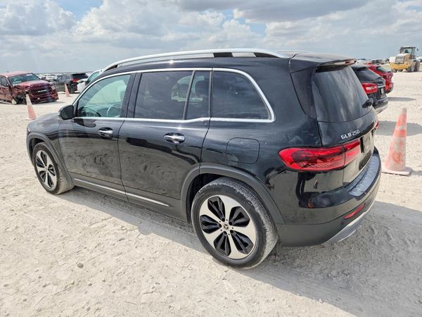 2024 MERCEDES-BENZ GLB GLB250