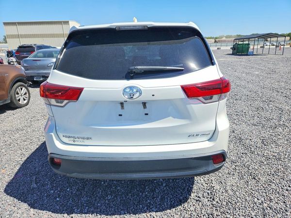 2017 TOYOTA HIGHLANDER