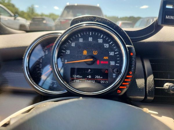 2017 MINI COOPER