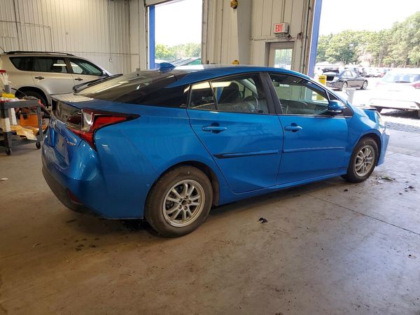 2021 TOYOTA PRIUS