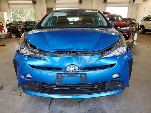 2021 TOYOTA PRIUS