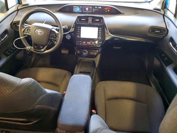 2021 TOYOTA PRIUS