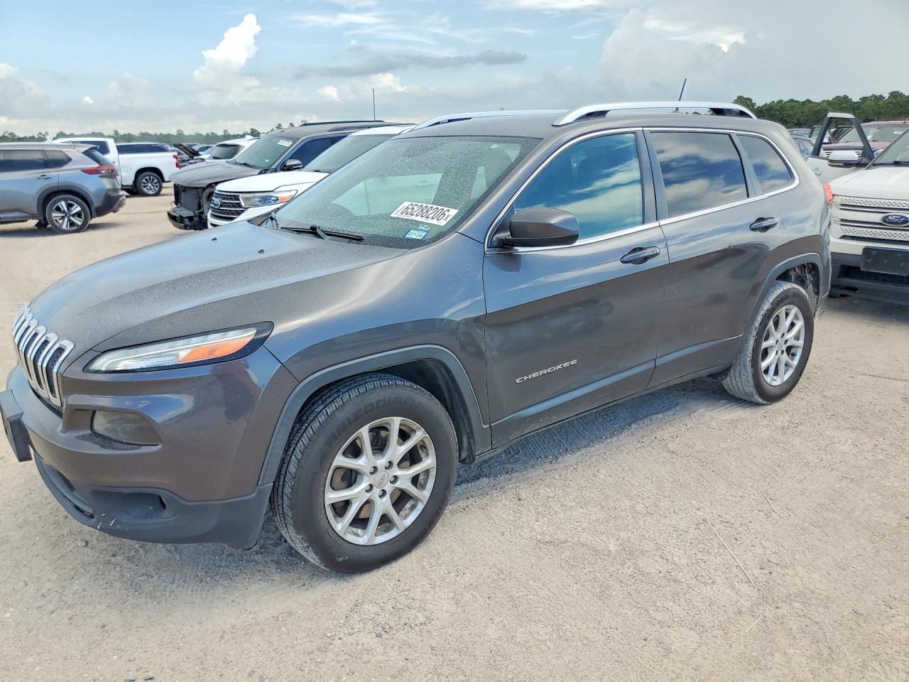 2018 JEEP CHEROKEE LATITUDE PLUS 4X4