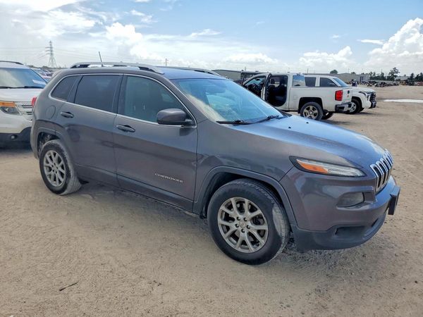 2018 JEEP CHEROKEE LATITUDE PLUS 4X4