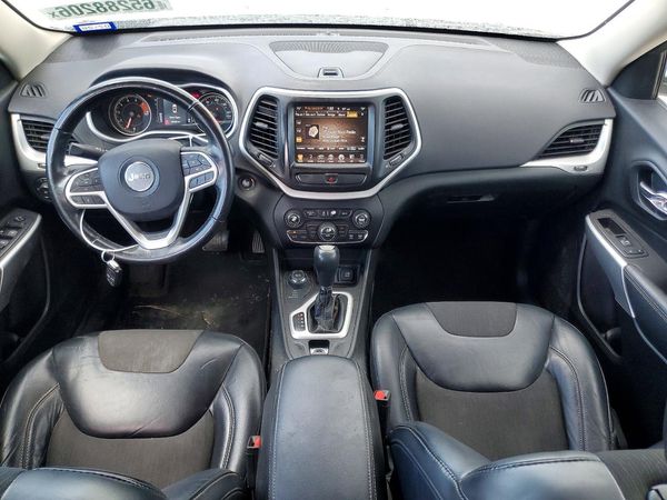 2018 JEEP CHEROKEE LATITUDE PLUS 4X4