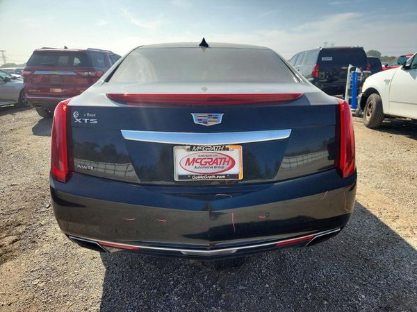 2017 CADILLAC XTS