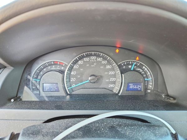 2014 TOYOTA CAMRY