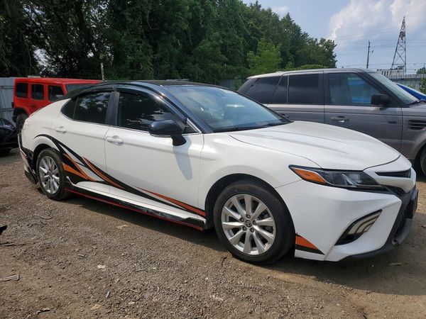 2020 TOYOTA CAMRY SE