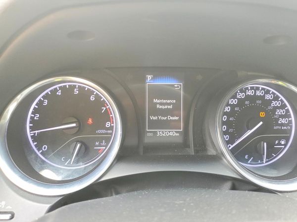 2020 TOYOTA CAMRY SE