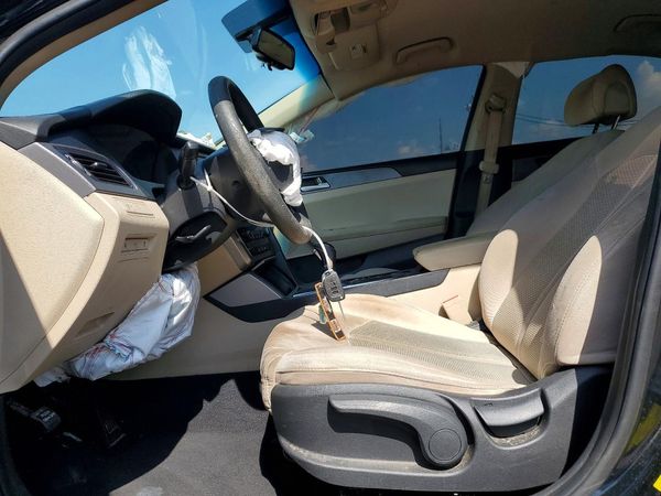 2017 HYUNDAI SONATA SE, Eco