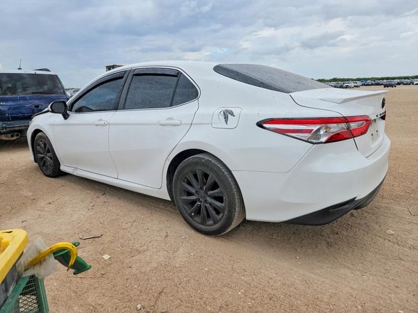 2018 TOYOTA CAMRY
