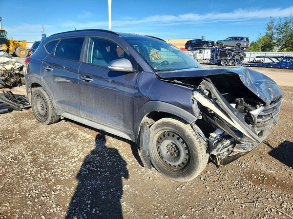 2017 HYUNDAI TUCSON — Passenger 3/4