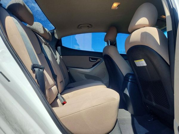 2016 HYUNDAI ELANTRA