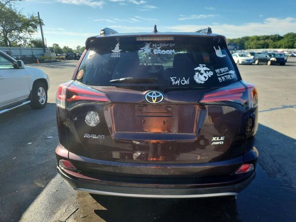 2018 TOYOTA RAV4 Adventure/XLE