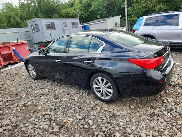 2017 INFINITI Q50