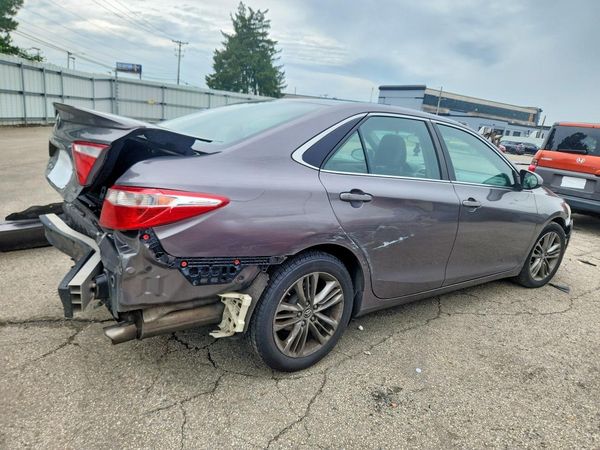 2015 TOYOTA CAMRY