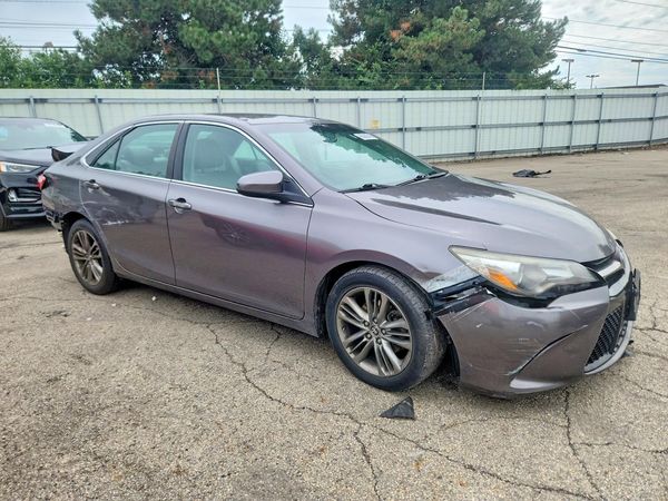 2015 TOYOTA CAMRY