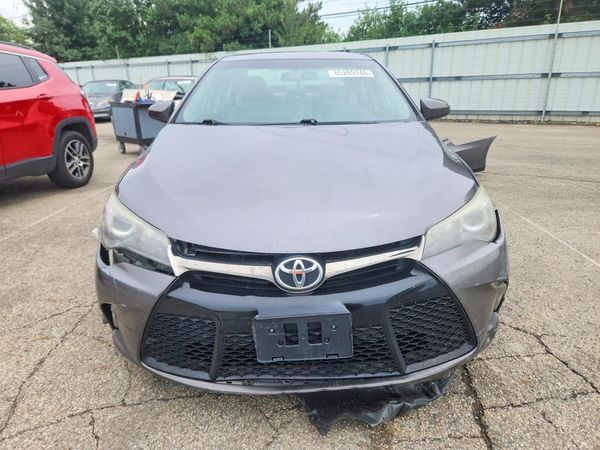 2015 TOYOTA CAMRY
