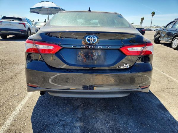 2019 TOYOTA CAMRY LE Hybrid
