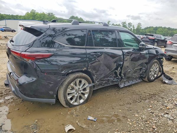 2026 TOYOTA HIGHLANDER