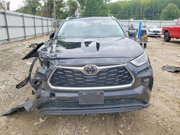2026 TOYOTA HIGHLANDER