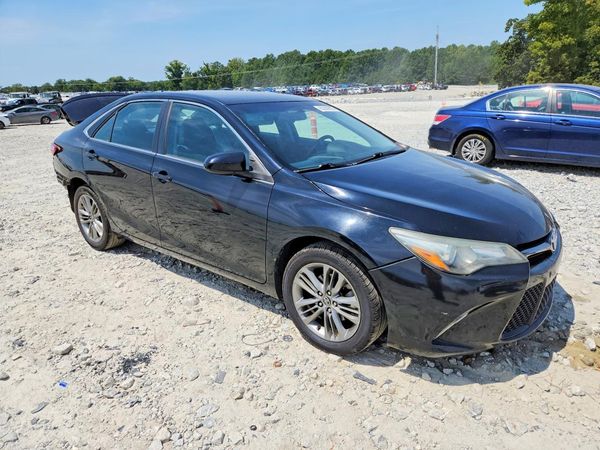 2016 TOYOTA CAMRY