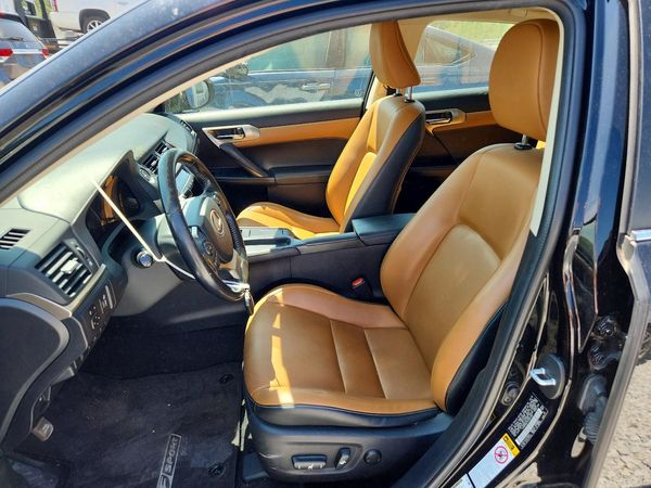 2016 LEXUS CT 200h