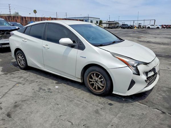 2016 TOYOTA PRIUS One/Two