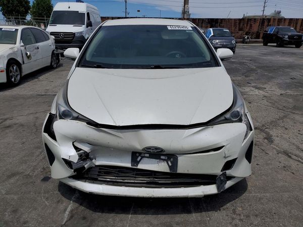 2016 TOYOTA PRIUS One/Two