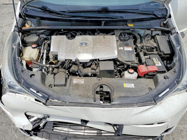 2016 TOYOTA PRIUS One/Two