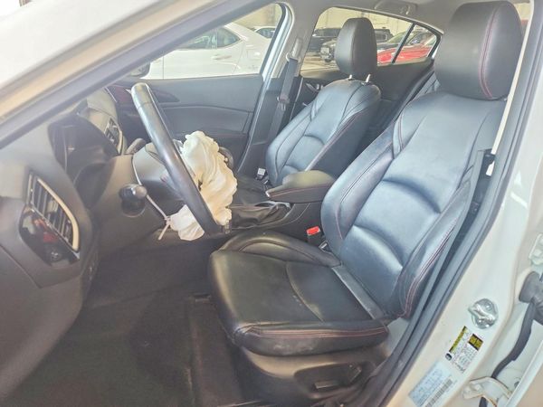 2016 MAZDA 3