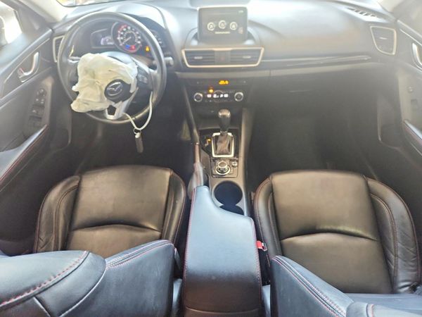 2016 MAZDA 3