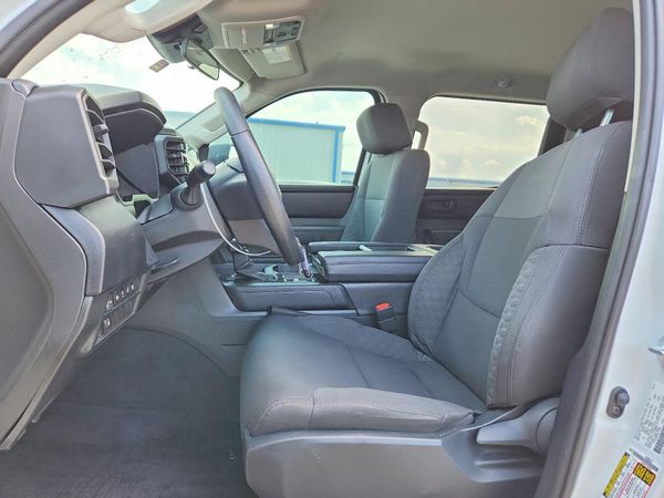 2024 TOYOTA TUNDRA SR