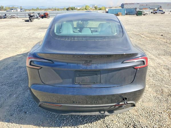 2026 TESLA MODEL 3