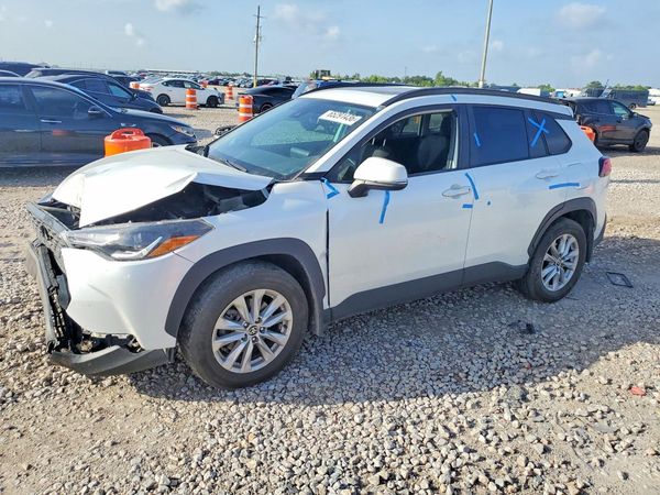 2022 TOYOTA COROLLA CROSS
