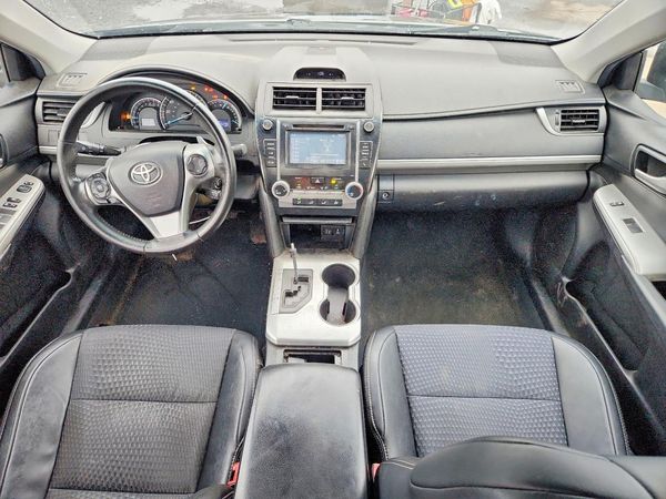 2014 TOYOTA CAMRY
