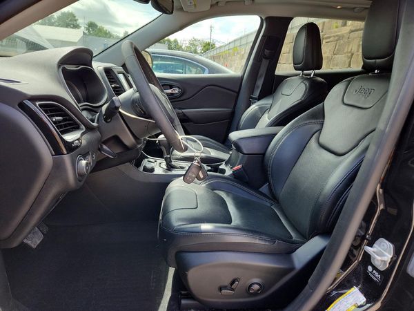2023 JEEP CHEROKEE